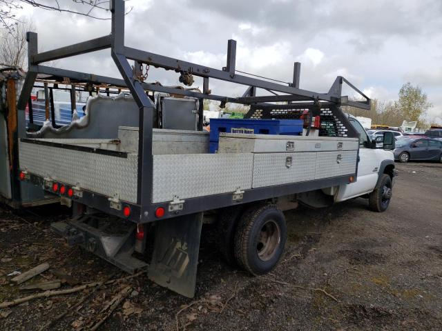 1GBJC34D47E145490 - 2007 CHEVROLET SILVERADO C3500 WHITE photo 3