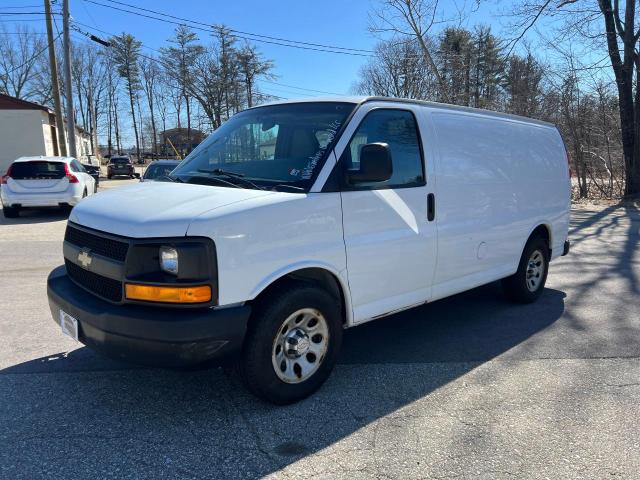 1GCSGAFX5E1168765 - 2014 CHEVROLET EXPRESS G1 WHITE photo 2