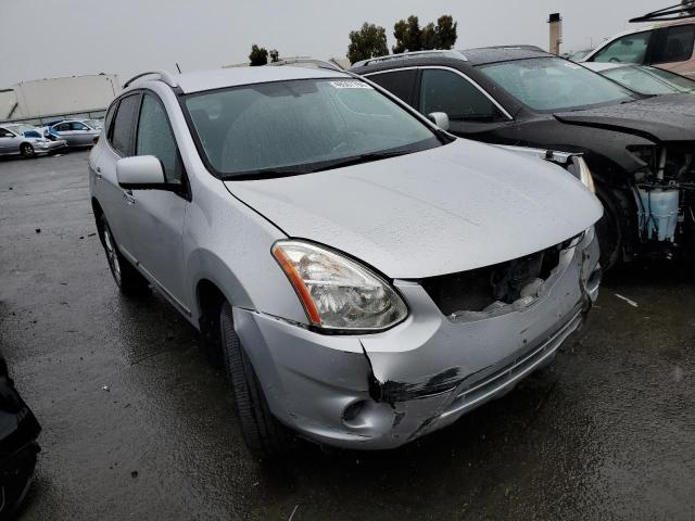 JN8AS5MT5DW516409 - 2013 NISSAN ROGUE S SILVER photo 4