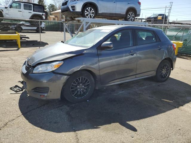 2T1KU4EE1AC407969 - 2010 TOYOTA MATRIX GRAY photo 1