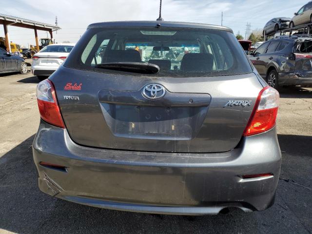 2T1KU4EE1AC407969 - 2010 TOYOTA MATRIX GRAY photo 6