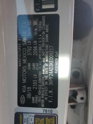 3KPF24AD3KE009217 - 2019 KIA FORTE FE WHITE photo 12