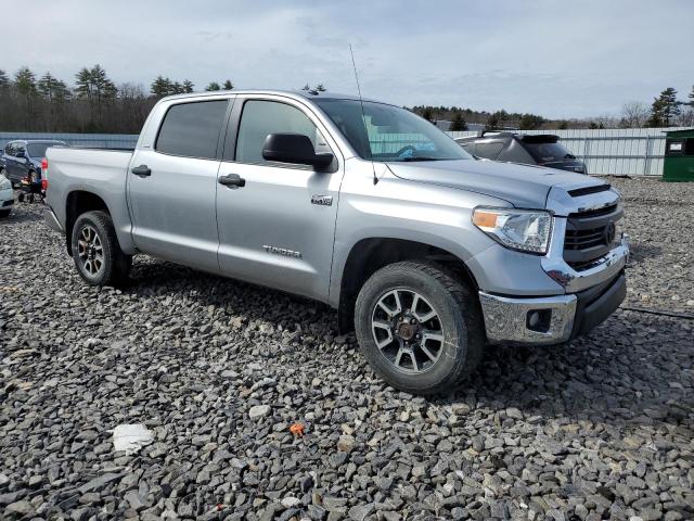 5TFDY5F19EX325199 - 2014 TOYOTA TUNDRA CREWMAX SR5 SILVER photo 4