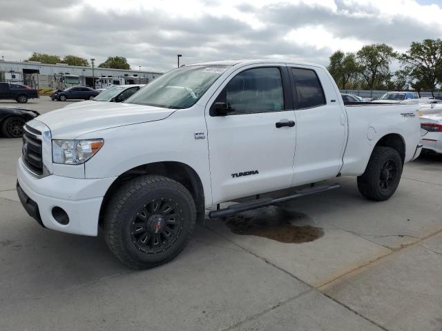 5TFUM5F13AX005611 - 2010 TOYOTA TUNDRA DOUBLE CAB SR5 WHITE photo 1