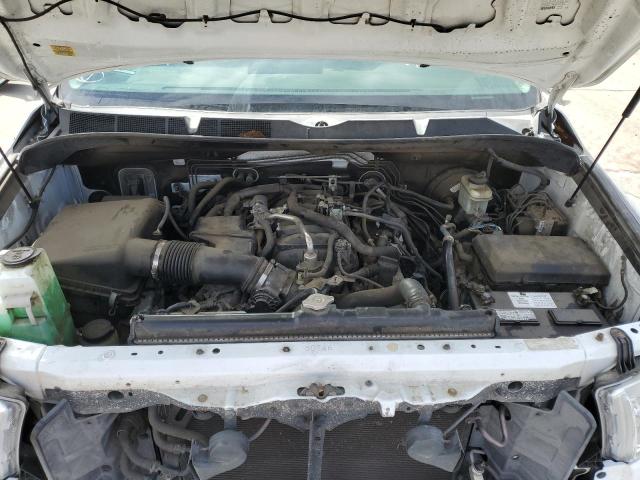 5TFUM5F13AX005611 - 2010 TOYOTA TUNDRA DOUBLE CAB SR5 WHITE photo 11