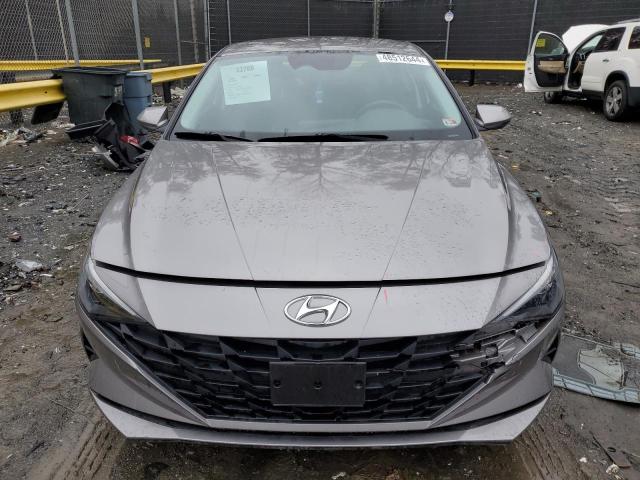 KMHLM4AG5NU217799 - 2022 HYUNDAI ELANTRA SEL GRAY photo 5