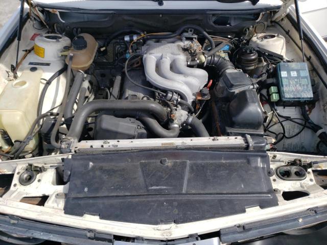 WBADK7307H9652683 - 1987 BMW 528 E WHITE photo 11