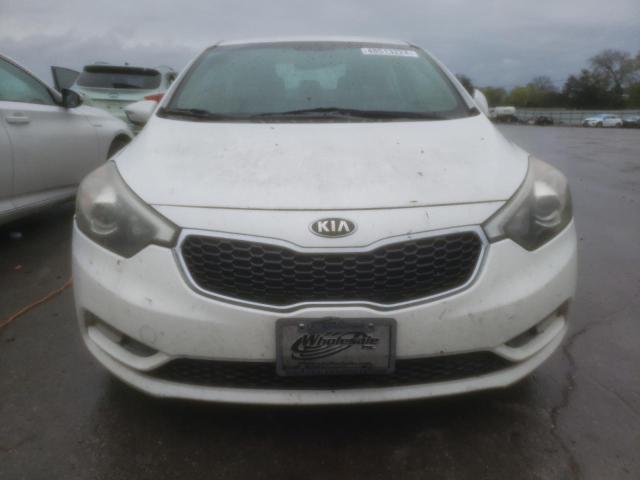 KNAFX4A80E5194795 - 2014 KIA FORTE EX WHITE photo 5