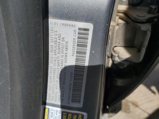 WVWWU63B05E137500 - 2005 VOLKSWAGEN PASSAT GLX ნაცრისფერი ფოტო 13