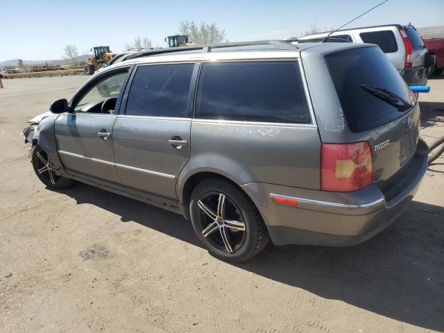 WVWWU63B05E137500 - 2005 VOLKSWAGEN PASSAT GLX ნაცრისფერი ფოტო 2