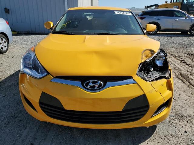 KMHTC6AD5GU279906 - 2016 HYUNDAI VELOSTER YELLOW photo 5