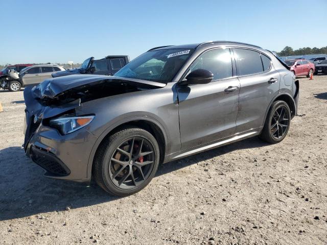 ZASPAKBN4M7D18255 - 2021 ALFA ROMEO STELVIO TI GRAY photo 1