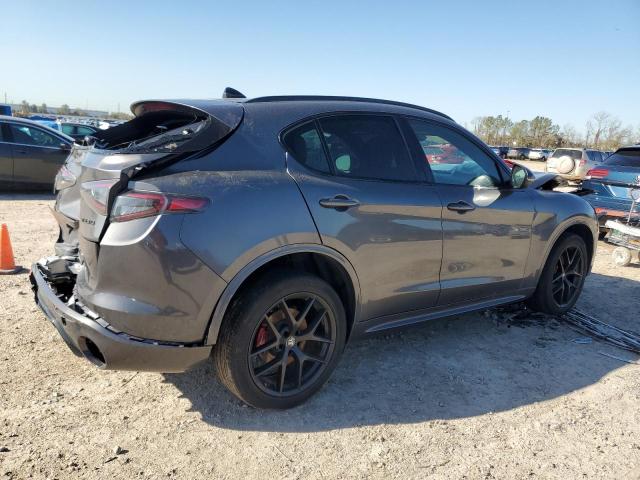 ZASPAKBN4M7D18255 - 2021 ALFA ROMEO STELVIO TI GRAY photo 3