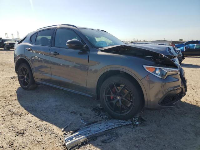 ZASPAKBN4M7D18255 - 2021 ALFA ROMEO STELVIO TI GRAY photo 4