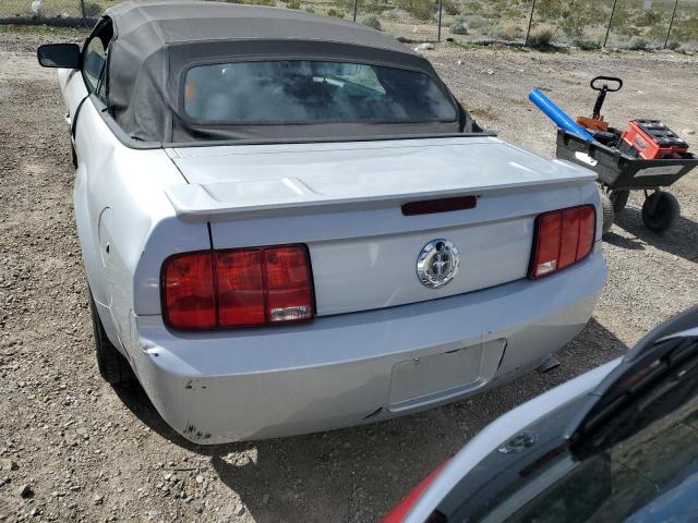 1ZVFT84N175205956 - 2007 FORD MUSTANG SILVER photo 6
