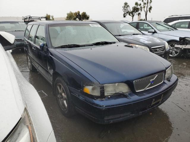 YV1LW55A7X2587610 - 1999 VOLVO V70 BLUE photo 4