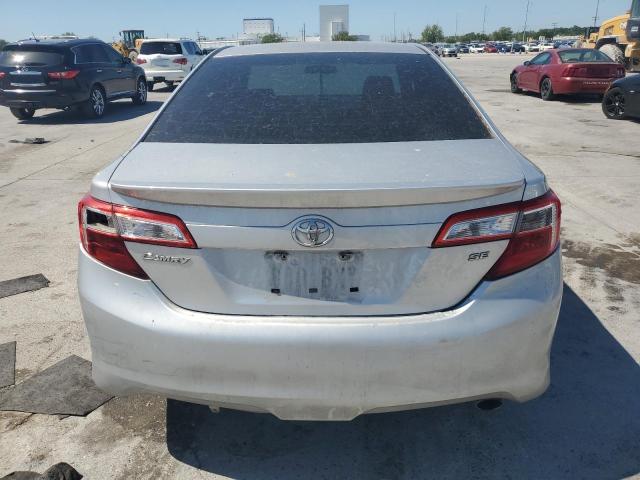 4T1BF1FK0CU173581 - 2012 TOYOTA CAMRY BASE SILVER photo 6