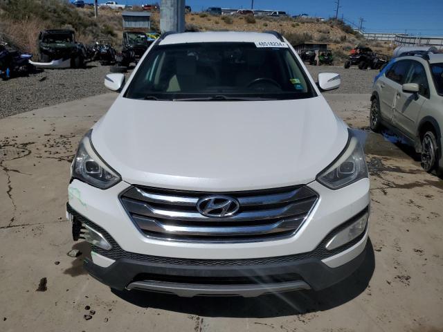 5XYZUDLA3EG225781 - 2014 HYUNDAI SANTA FE S WHITE photo 5