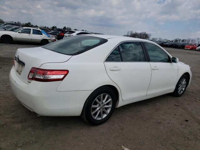 4T1BF3EK8BU649474 - 2011 TOYOTA CAMRY BASE WHITE photo 3