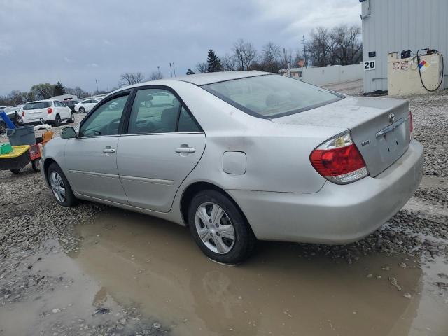 4T1BE32K65U546274 - 2005 TOYOTA CAMRY LE SILVER photo 2