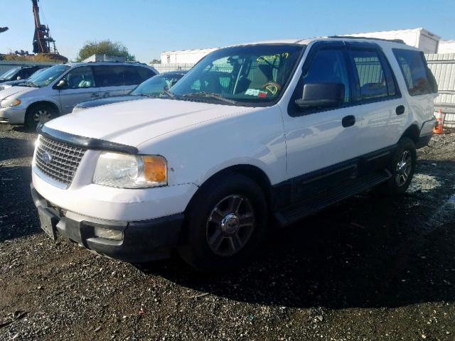 1FMPU16L04LB38499 - 2004 FORD EXPEDITION XLT WHITE photo 2