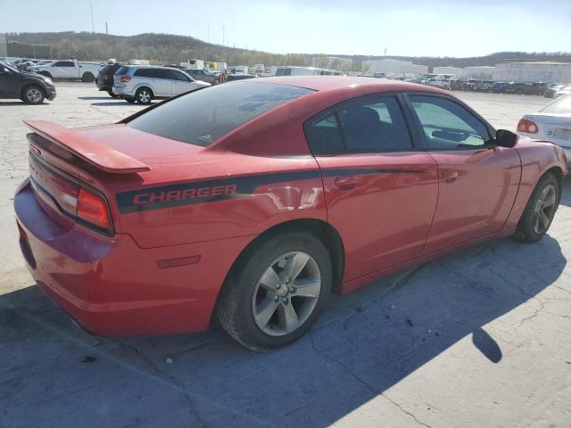 2C3CDXBG3DH623008 - 2013 DODGE CHARGER SE RED photo 3