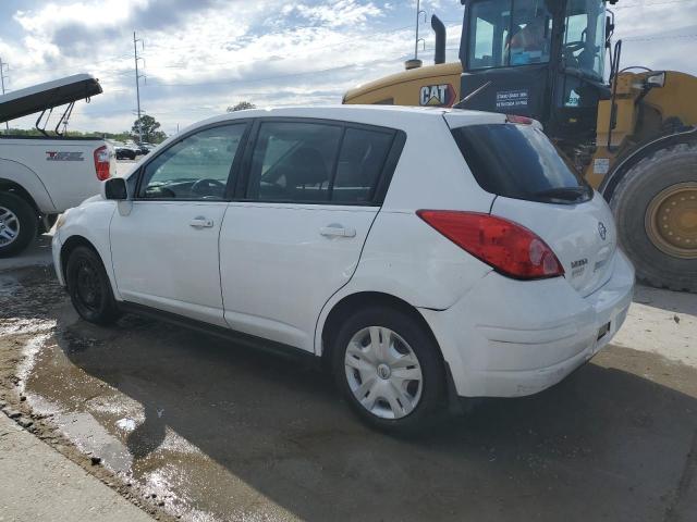 3N1BC1CP0CK806824 - 2012 NISSAN VERSA S WHITE photo 2