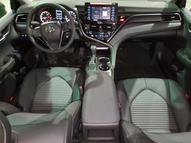 4T1G11AK7RU892413 - 2024 TOYOTA CAMRY SE NIGHT SHADE SILVER photo 8