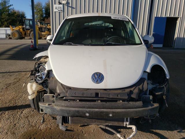 3VWBK21C02M436318 - 2002 VOLKSWAGEN NEW BEETLE GL 白色 照片 5