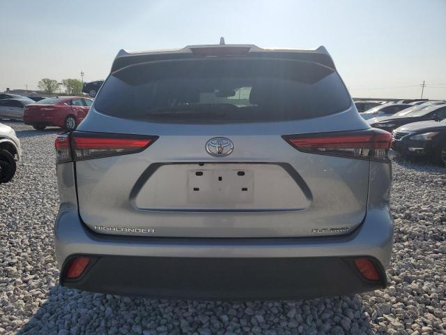 5TDGZRBH7LS517096 - 2020 TOYOTA HIGHLANDER XLE GRAY photo 6