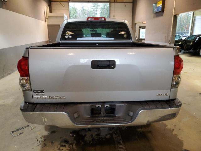 5TBDV54157S481124 - 2007 TOYOTA TUNDRA CREWMAX SR5 SILVER photo 6