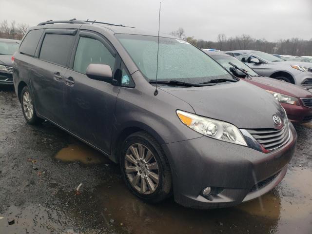 5TDDK3DC3DS049116 - 2013 TOYOTA SIENNA XLE GRAY photo 4