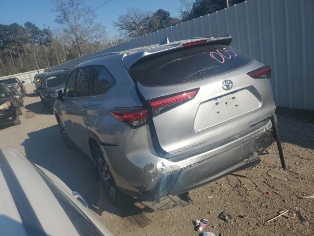 5TDGZRAH8NS118198 - 2022 TOYOTA HIGHLANDER XLE 银色 照片 2