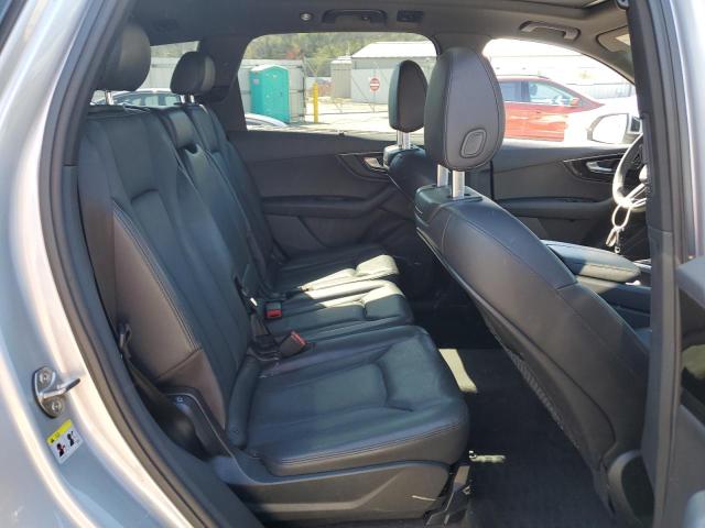 WA1VAAF79JD052339 - 2018 AUDI Q7 PRESTIGE SILVER photo 11