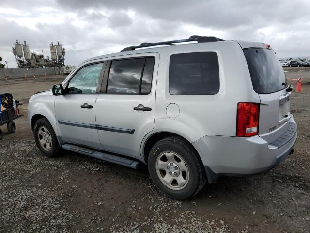 5FNYF38219B004209 - 2009 HONDA PILOT LX SILVER photo 2