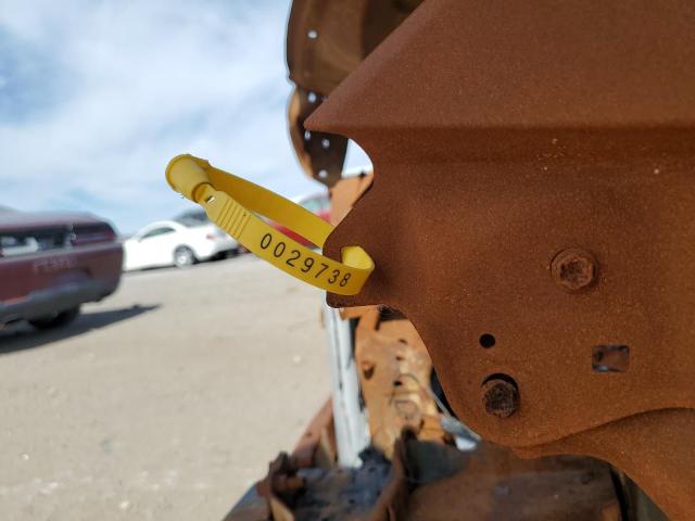 JTMBFREV3JJ725068 - 2018 TOYOTA RAV4 LE GRAY photo 12