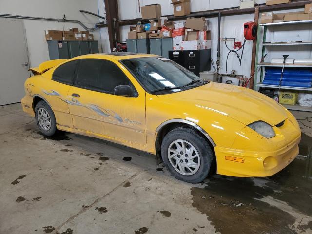 1G2JB124927439894 - 2002 PONTIAC SUNFIRE SE YELLOW photo 4