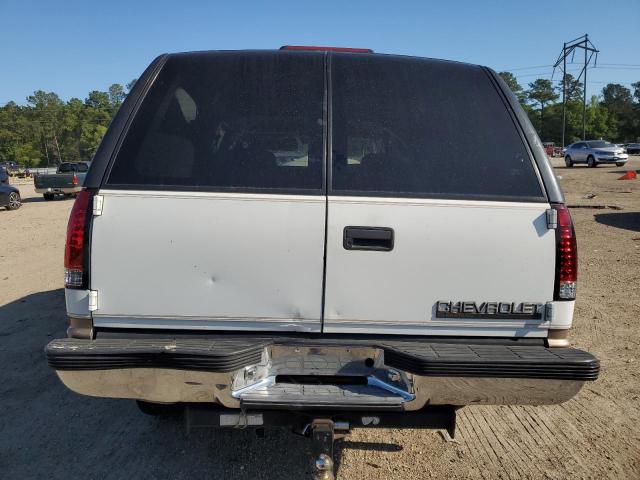 1GNEC16R2WJ359076 - 1998 CHEVROLET SUBURBAN C1500 WHITE photo 6