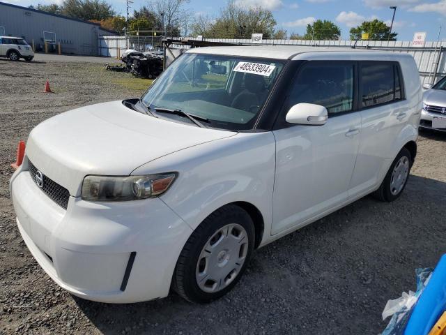 JTLZE4FE0A1117564 - 2010 TOYOTA SCION XB WHITE photo 1