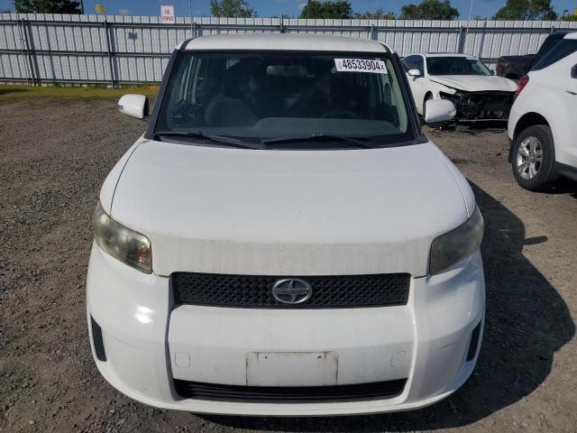 JTLZE4FE0A1117564 - 2010 TOYOTA SCION XB WHITE photo 5