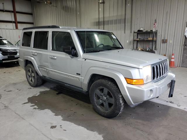 1J8HG48K48C149932 - 2008 JEEP COMMANDER SPORT Silber Foto 4