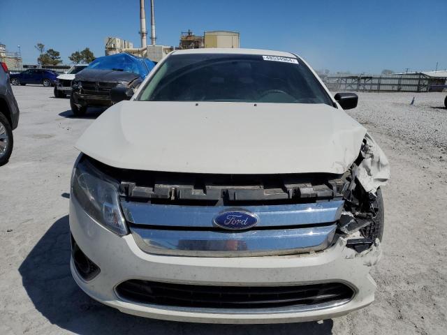 3FAHP0GAXCR258307 - 2012 FORD FUSION S WHITE photo 5