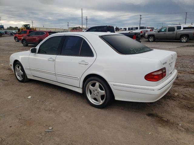 WDBJF65J31B248383 - 2001 MERCEDES-BENZ E 320 WHITE photo 2