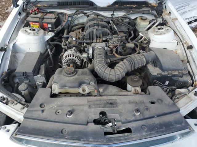 1ZVFT80NX65260989 - 2006 FORD MUSTANG WHITE photo 11