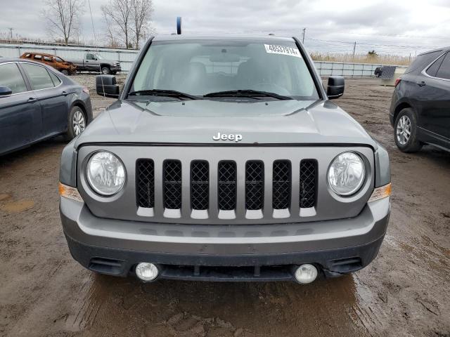 1C4NJPFA0ED619919 - 2014 JEEP PATRIOT LATITUDE GRAY photo 5