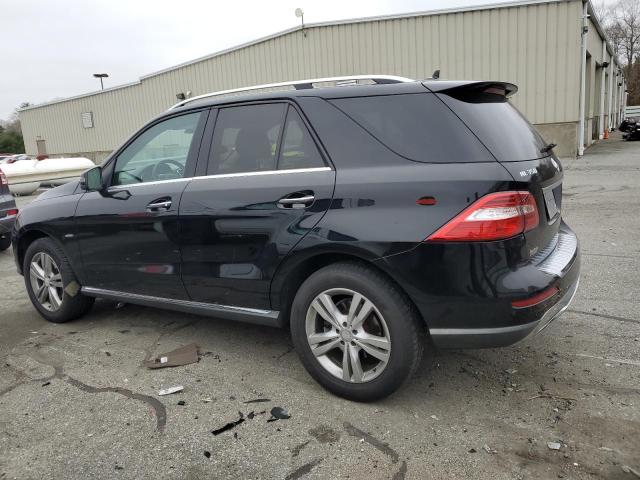 4JGDA5HB4CA033675 - 2012 MERCEDES-BENZ ML 350 4MATIC BLACK photo 2