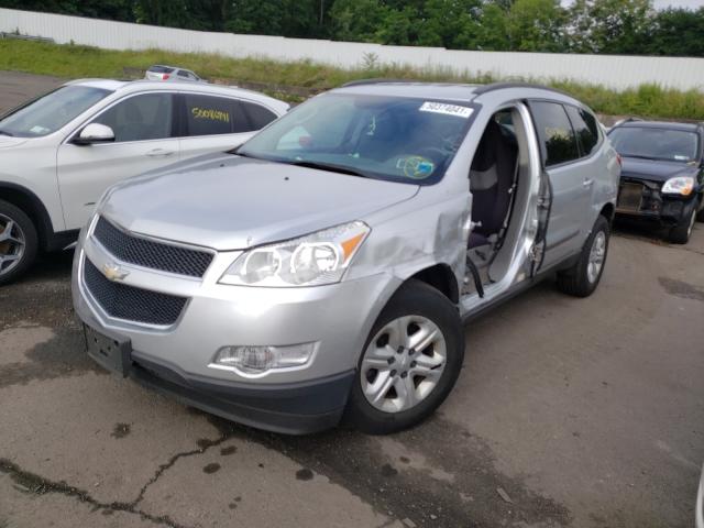 1GNLVEED1AJ243584 - 2010 CHEVROLET TRAVERSE LS SILVER photo 2