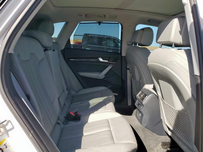 WA1CNAFYXJ2065813 - 2018 AUDI Q5 PRESTIGE 白色 照片 11