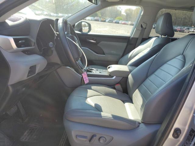 5TDGZRAH1MS085527 - 2021 TOYOTA HIGHLANDER XLE SILVER photo 7