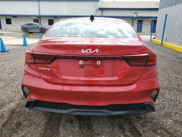 3KPF24AD3RE702587 - 2024 KIA FORTE LX RED photo 6